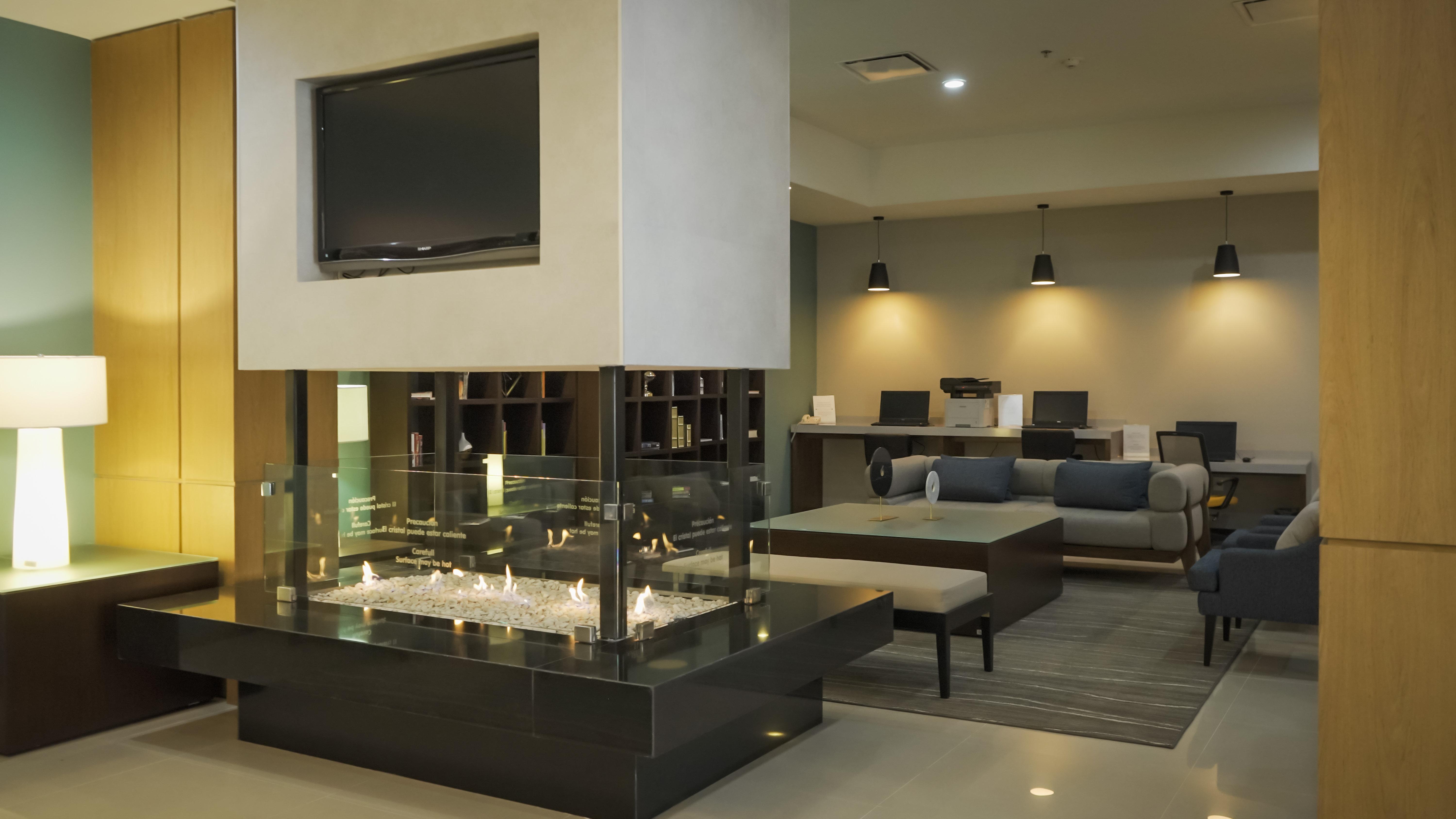 Staybridge Suites Guadalajara Expo By Ihg Zapopan Exterior photo
