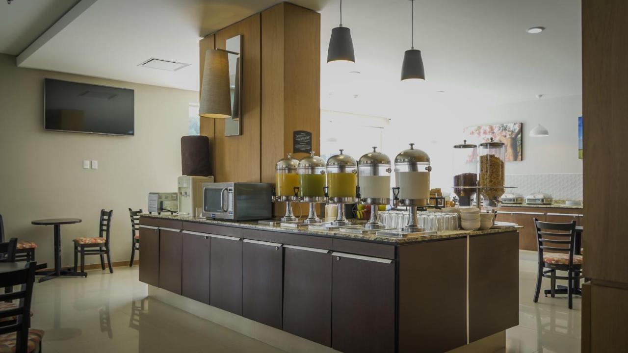 Staybridge Suites Guadalajara Expo By Ihg Zapopan Exterior photo